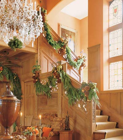Trang trí cho cầu thang lung linh đón Giáng sinh 