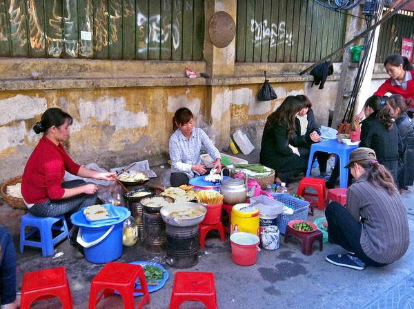 Bún đậu món ăn rất ngon và dân dã, dễ tìm ở bất cứ vỉa hè nào tại Hà Nội. 