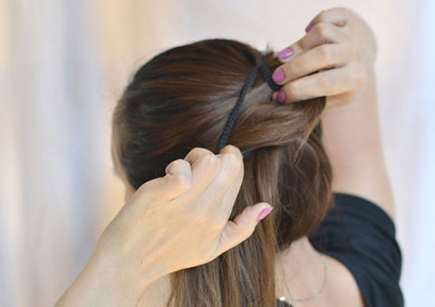 7 bước tự tạo mái tóc xoăn quyến rũ - 1