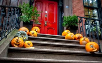 Những khuôn mặt cười cho một đêm Halloween vui vẻ.