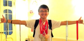 Để săn được những suất học bổng “khủng” ở các trường danh giá của Mĩ thì ngoài vốn kiến thức uyên bác, các bạn trẻ cần phải biết kiên trì luyện tập ngoại ngữ và chời đợi phản hồi từ phía trường đăng ký xin học bổng. Nào cùng điểm danh những siêu cao thủ săn học bổng Mỹ để học tập họ nhé!