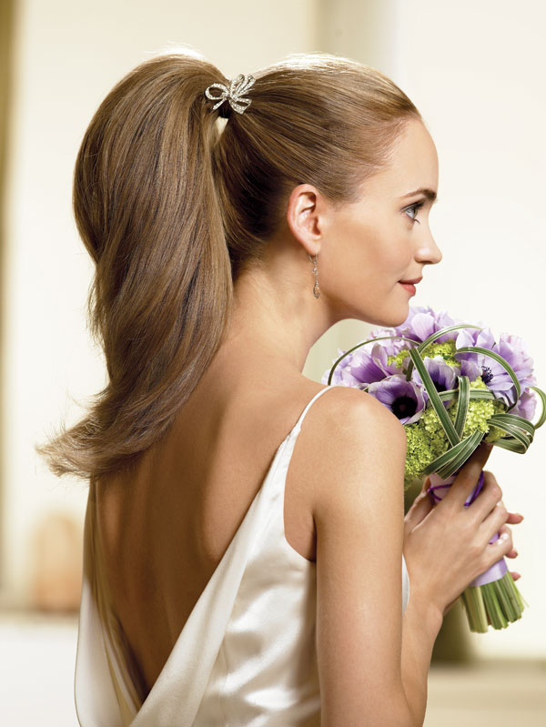8 kiểu tóc cô dâu đẹp nhất năm 2012 - 12