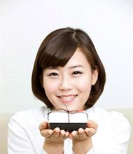 Một số gợi ý chọn quà ghi điểm với nhà chồng khi Tết đến - 1