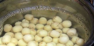 Cách nấu súp hạt sen bổ dưỡng - 1