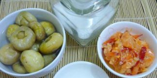 Ngon cơm với cà dầm tôm chua Huế - 1