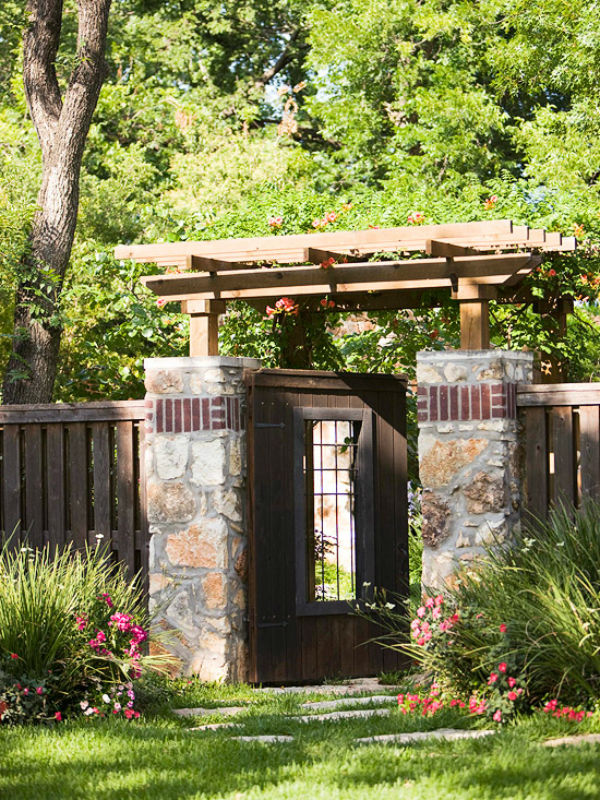 Lối vào nhà vườn thơ mộng với cổng hoa - 2