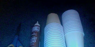 Làm đèn trần cực đẹp từ ly cà phê