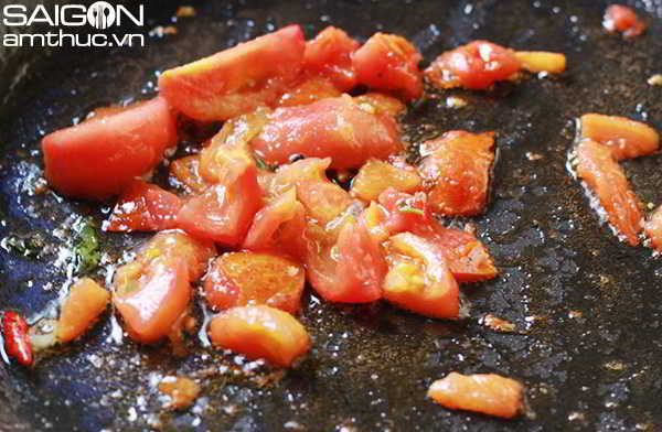 Cách nấu canh chua hến cho bữa cơm ngày hè dễ ăn - 6