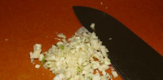 Cách xào su hào với tỏi ngon cơm cho bữa ăn giản dị - 3