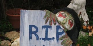 Hướng dẫn trang trí nhà thật 'rùng rợn' đón Haloween - 1