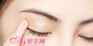 Hướng dẫn trang điểm với tông mắt khói xám cho mùa thu - 1