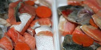 Hướng dẫn chế biến lẩu cá hồi ngon ngọt - 1