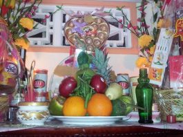 Hướng dẫn cách dọn dẹp bàn thờ Gia tiên đón Tết - 1