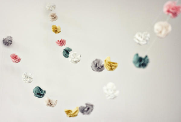 DIY artsy handmade fabric flower garland tutorial