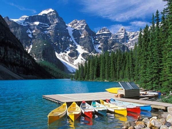 Những hồ nước đẹp nhất thế giới 