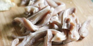 Cách làm nộm xoài xanh tai heo chống ngán ngày Tết 1