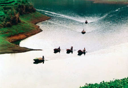 Khám phá 'hồ nước nhân tạo' lớn nhất Việt Nam, Đi đâu - Xem gì, Hồ Thác Bà, ho thac ba, du lich