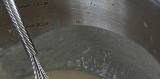 tom-chien-xot-chua-ngot-ngon-khong-the-che-1