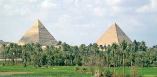 Dốc hết tiền tại Ai Cập - 1