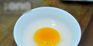 Trứng chiên mắm tép lạ mà ngon  - 1