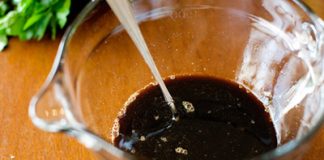 Cánh gà nướng trộn sốt ngon nhớ mãi 2