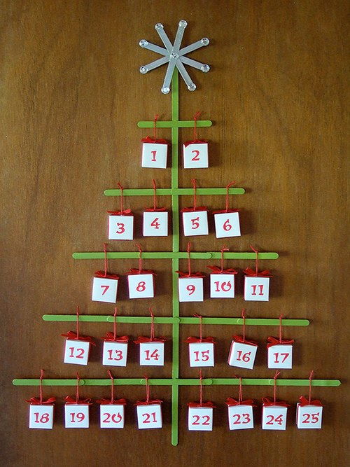 Gợi ý bạn cách làm lịch treo tường hình cây thông Noel - 10