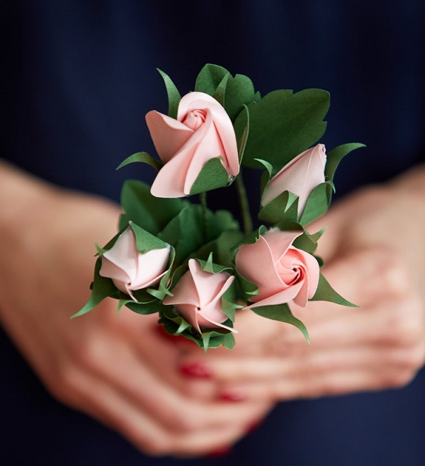 Làm hoa hồng giấy đơn giản nở nụ như chúm chím môi xinh13