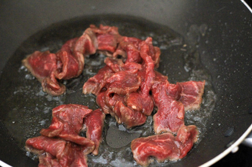 Cách làm miến xào thịt bò ấm bụng cho bữa ăn ngày lạnh4