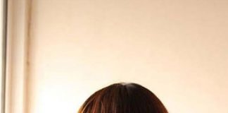 Hướng dẫn tạo kiểu tóc tết búi yêu kiều - 1