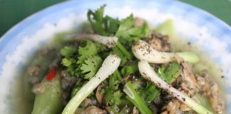 Dân dã với món mướp hương xào hến - 4