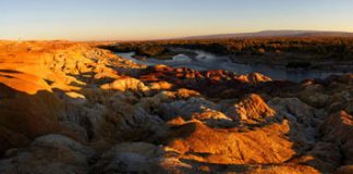 Toàn cảnh ngôi làng thần tiên rực rỡ - 1