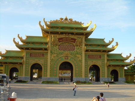 Những điểm du lịch tâm linh hấp dẫn nhất ở Việt Nam  - 6