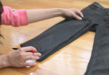 tu_lam_quan_jean_rach_theo_phong_cach_rieng_cua_minh