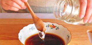 Món gà chiên xì dầu khiến bạn thưởng thức lần đầu và còn muốn ăn mãi đấy! Gà chiên có phần da giòn, thấm đẫm xì dầu cùng các gia vị khác, khiến món ăn cứ hấp dẫn mãi thôi.