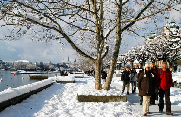 Đến Zurich nghịch tuyết trắng mùa đông  - 4