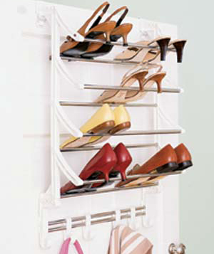 Cách sắp xếp quần áo, giày dép trong tủ - 8