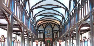 Thăm nhà thờ gỗ ở Kom Tum - 1