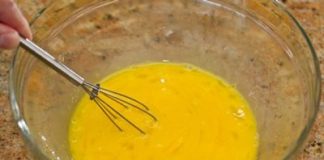 Mách bạn cách tráng trứng ngon đẹp như bánh cuộn 5