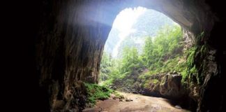 Phấn khích thám hiểm hang Én - 1