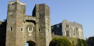 Những địa điểm du lịch ma ám 