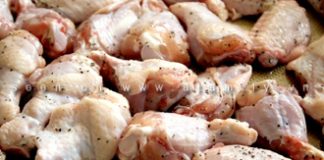 cách làm cánh gà nướng giòn cay tuyệt ngon cho Tết dương lịch