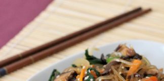 Miến xào chay ngon theo kiểu Hàn Quốc cho ngày rằm - 1