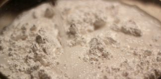 lam-banh-duc-thit-dan-da-ma-cuc-ngon-1