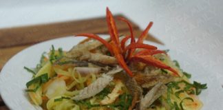 Hướng dẫn làm gỏi xoài khô cá sặc - 13