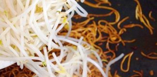 Cách làm mì trứng xào siêu tốc chỉ trong 10 phút-7