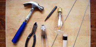 Hô biến bóng đèn thành bình hoa tuyệt xinh - 1