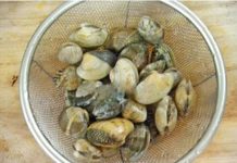 Canh nghêu kim chi hấp dẫn Canh nghêu kim chi hấp dẫn - 1