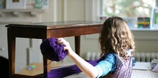 Mách bạn cách làm thảm len thú vị và dễ dàng 5