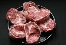 Làm sao để nấu bò hầm cay? - 1