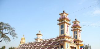 Tham quan Tòa thánh Tây Ninh 
